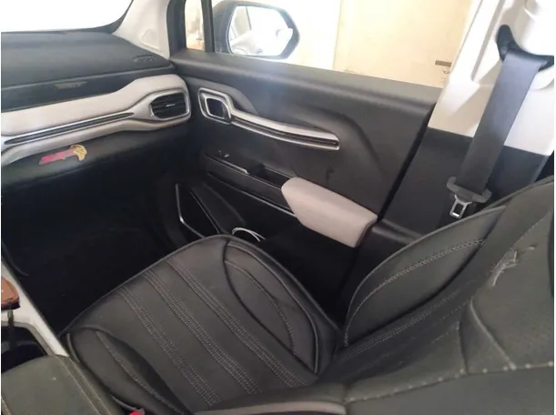 Car image 41