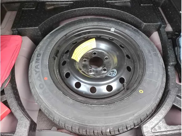 Car image 45