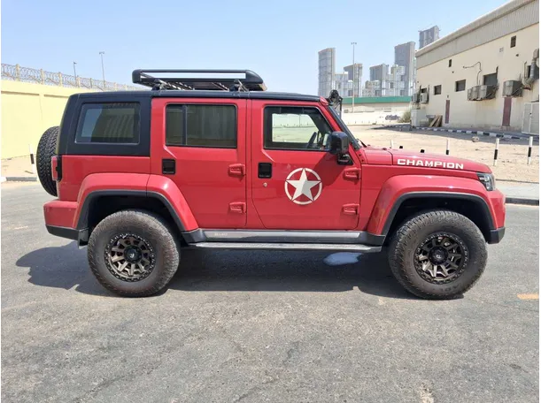 Car image 4