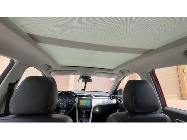 Car image 13