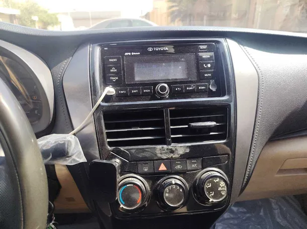 Car image 21