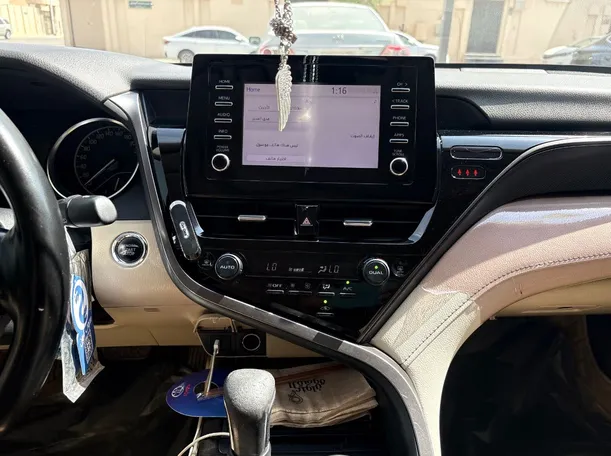 Car image 21