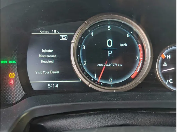 Car image 24