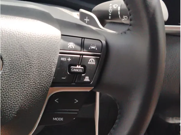 Car image 32