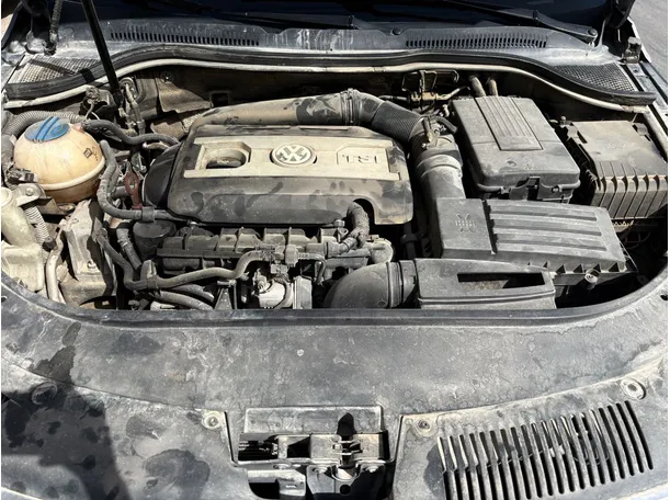 Car image 28