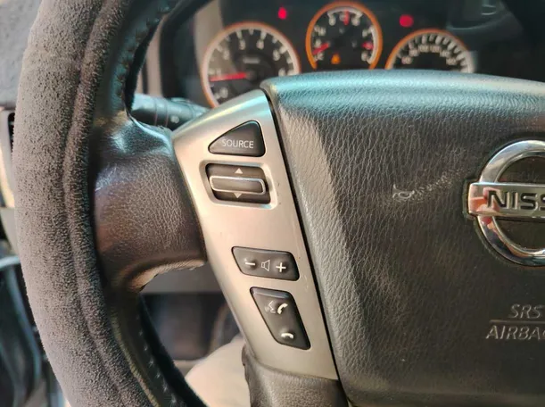 Car image 32