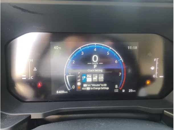 Car image 19