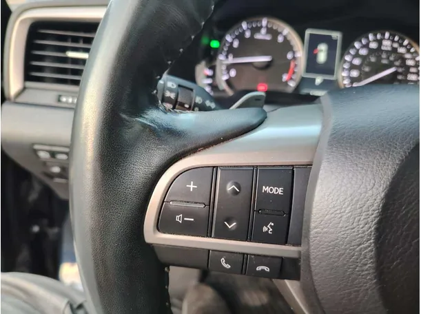 Car image 37