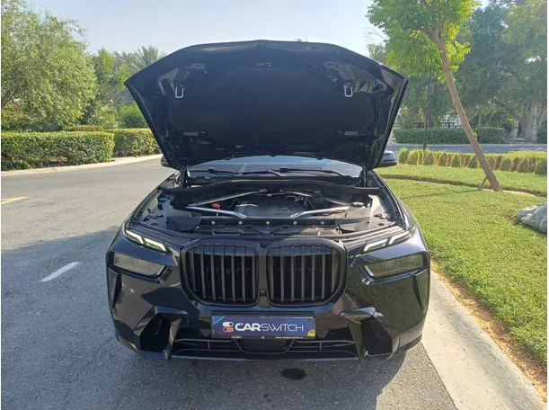 Car image 26