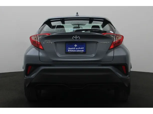 Car image 12