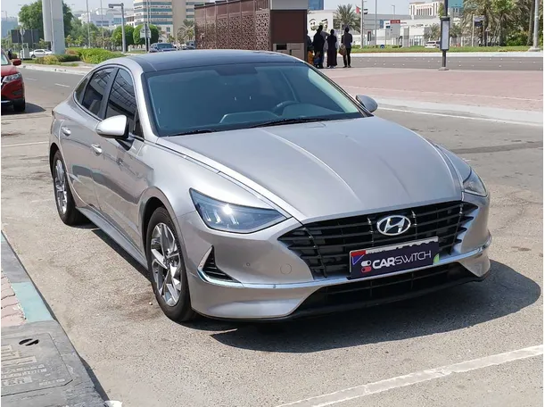 Car image 4