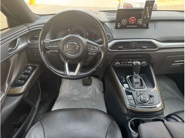 Car image 17