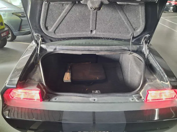 Car image 20