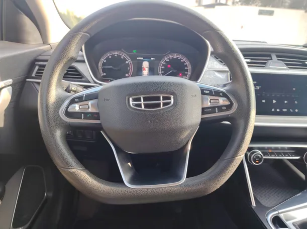 Car image 21