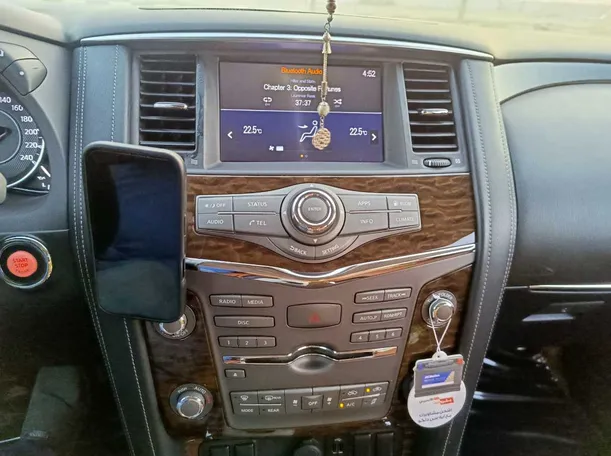 Car image 24