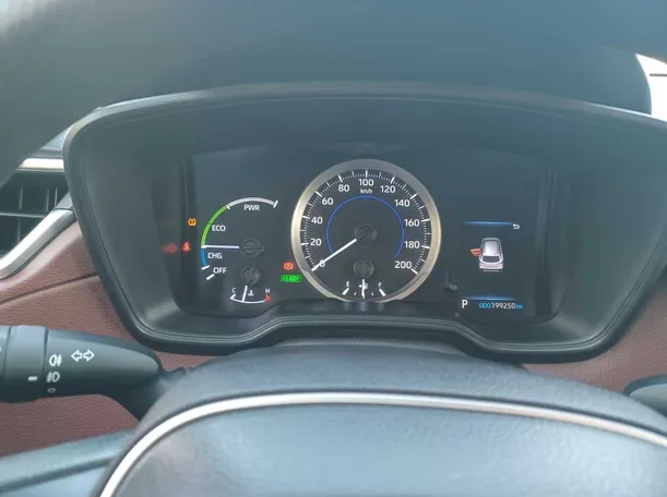 Car image 18