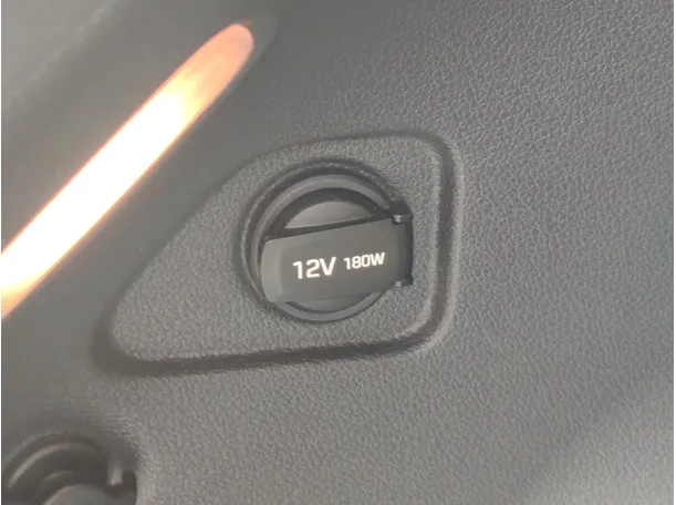 Car image 28
