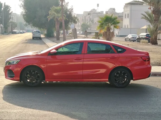 Car image 8