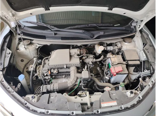 Car image 35