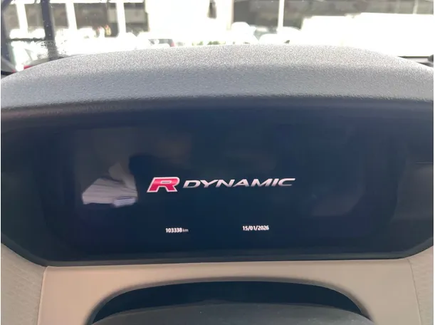Car image 26