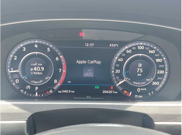 Car image 24