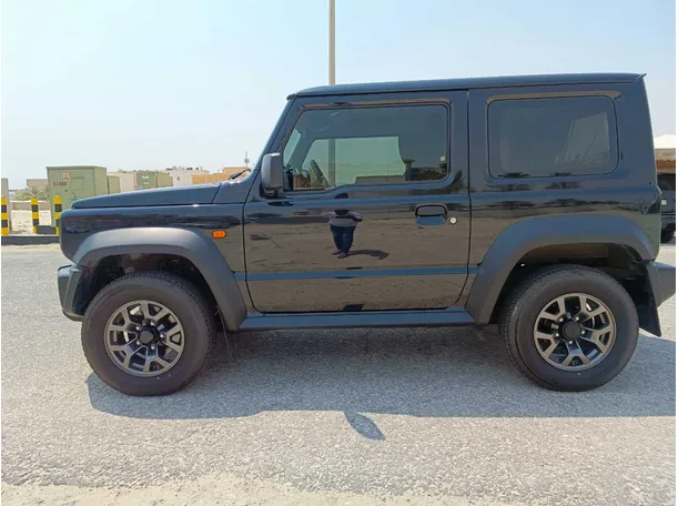 Car image 8