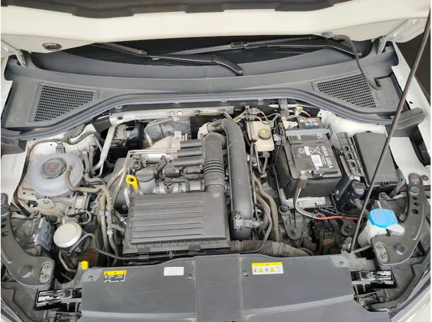 Car image 34