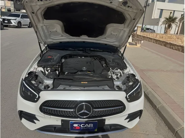 Car image 24