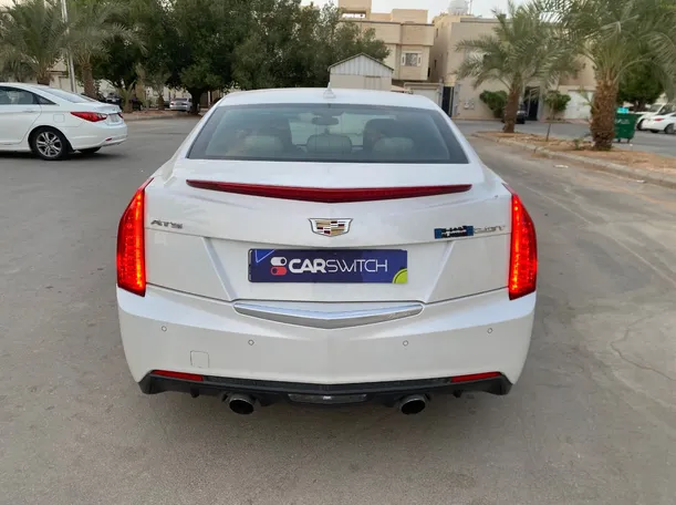 Car image 7
