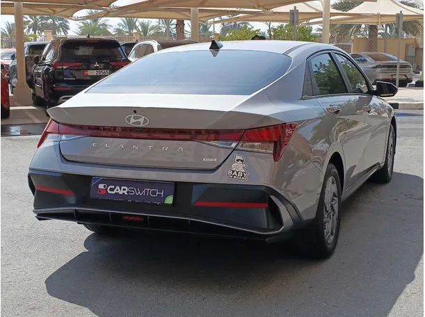 Car image 7
