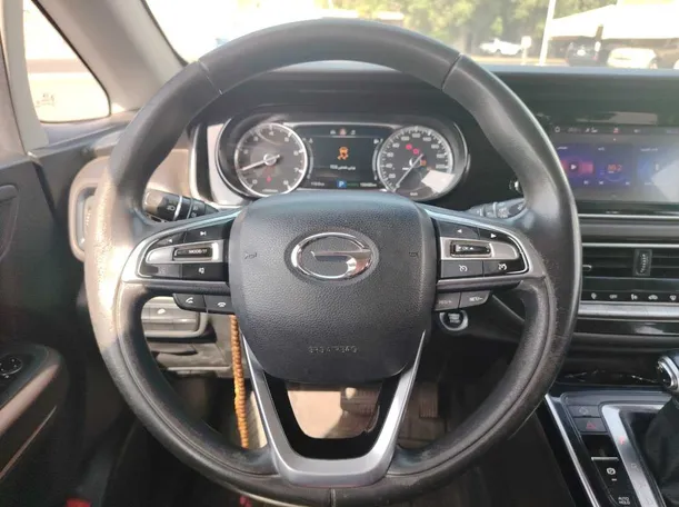 Car image 22