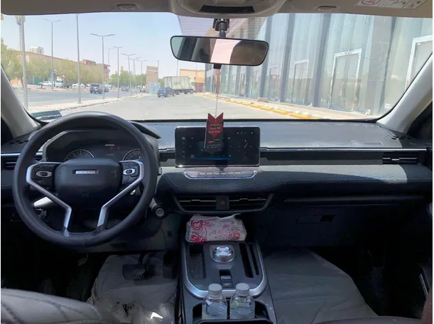 Car image 16