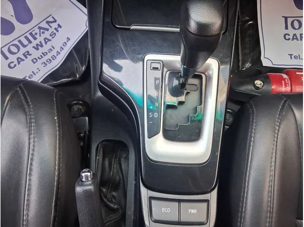 Car image 18