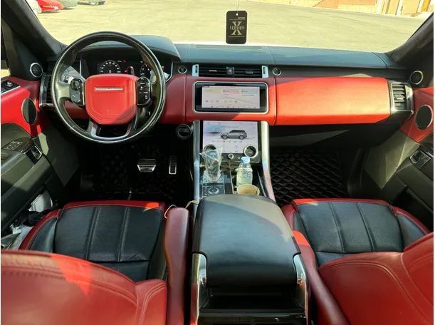 Car image 16