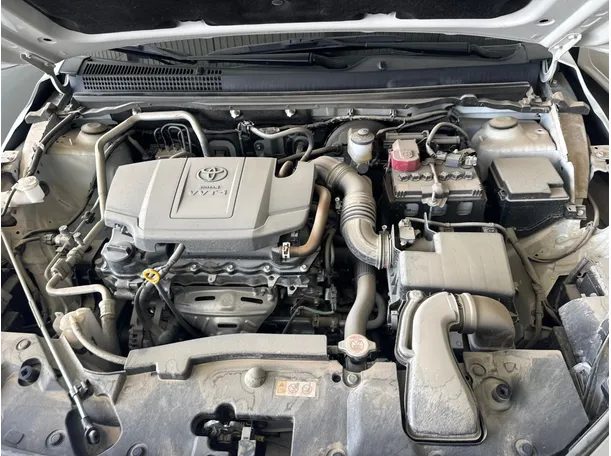 Car image 19