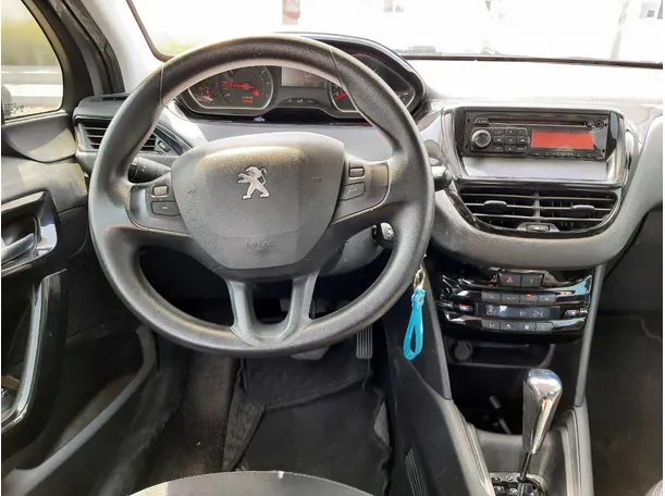 Car image 16