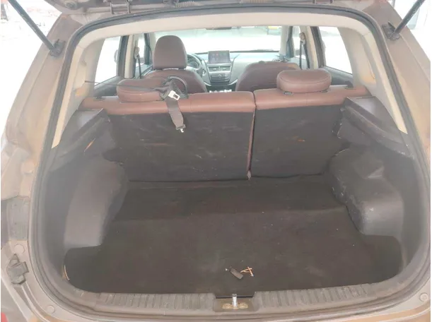 Car image 25