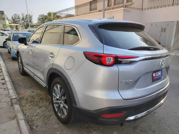 Car image 7