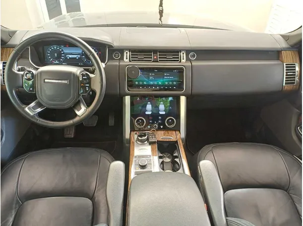 Car image 15