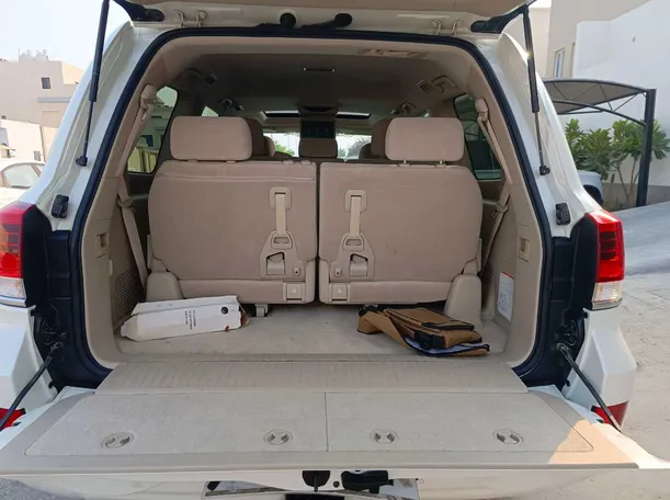 Car image 42