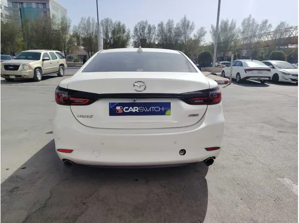 Car image 6
