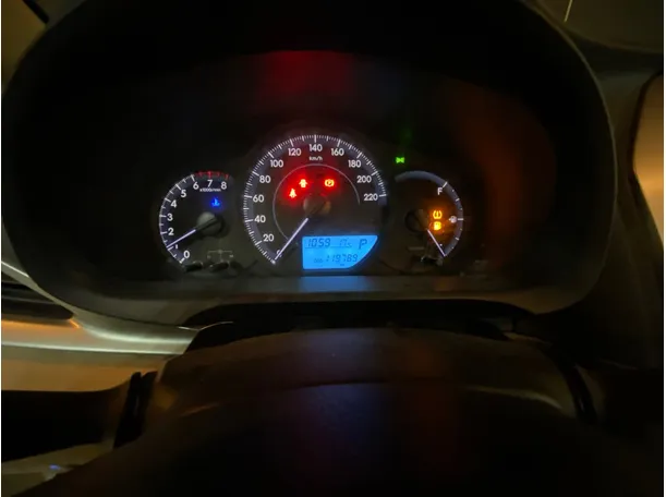 Car image 13