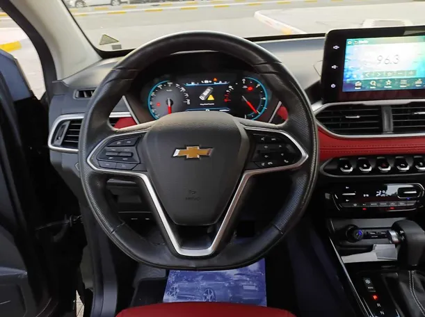 Car image 17
