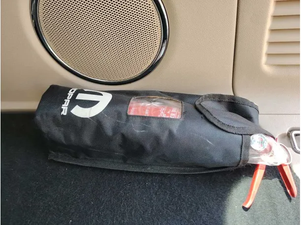 Car image 39