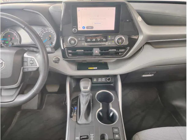 Car image 21