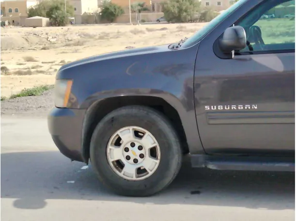 Car image 9