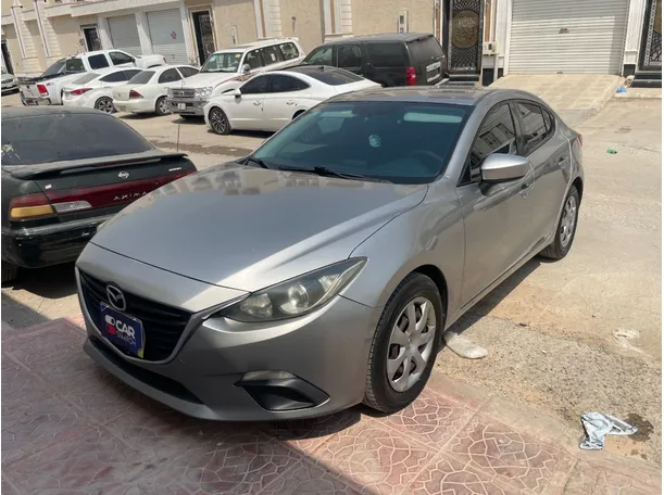 2015 مازدا 3 في الرياض