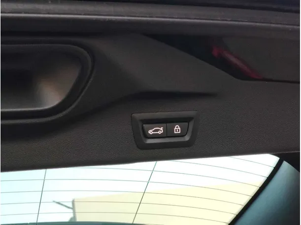 Car image 41