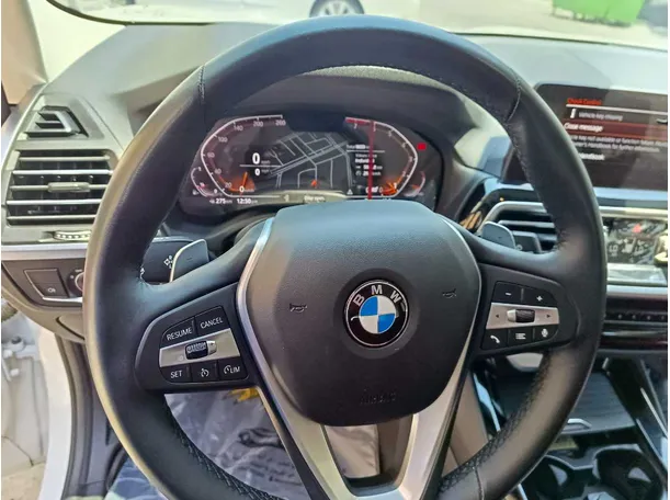 Car image 29