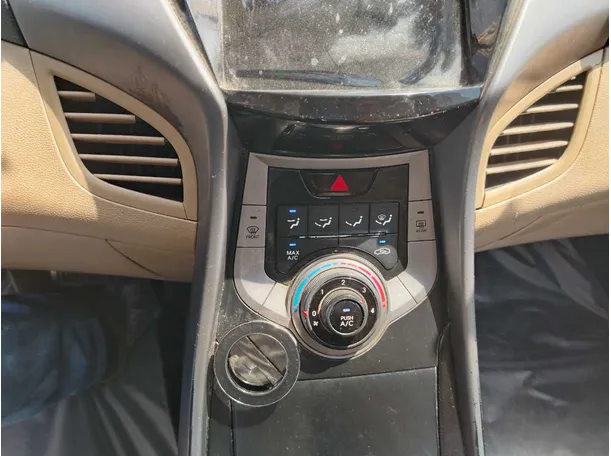 Car image 23